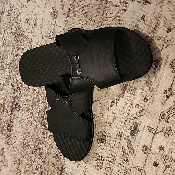 NEW 13/14 Mens Docker Slide - Picture 1 of 4